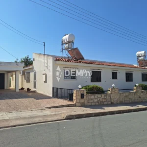 3 Bedroom House for Sale in Amargeti, Paphos District