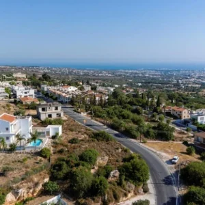 498m² Plot for Sale in Mesa Chorio, Paphos District