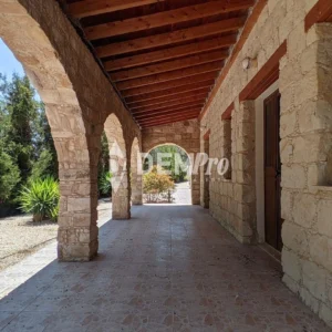 3 Bedroom House for Sale in Miliou, Paphos District