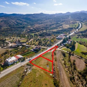 1,850m² Plot for Sale in Kampia, Nicosia District