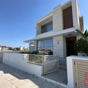 4 Bedroom House for Sale in Livadia Larnakas, Larnaca District