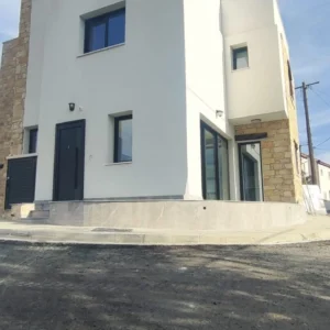 3 Bedroom House for Sale in Pyrgos Lemesou, Limassol District