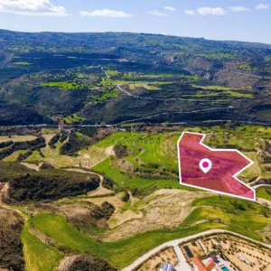 10,703m² Plot for Sale in Skoulli, Paphos District