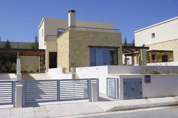 Cheap Houses and Villas for Sale Paphos up to 400000 euro