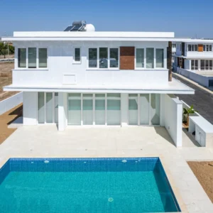 3 Bedroom House for Sale in Oroklini, Larnaca District