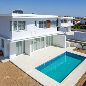 3 Bedroom House for Sale in Oroklini, Larnaca District