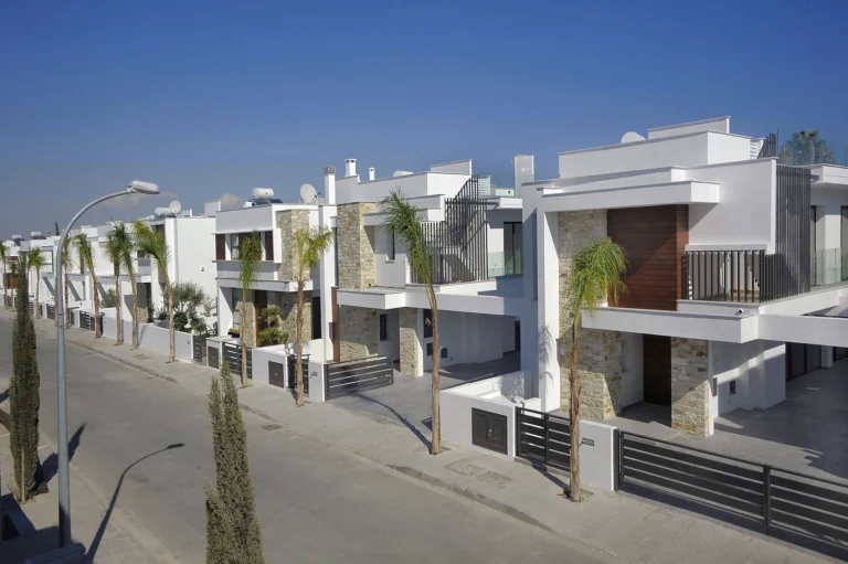 Cheap Houses and Villas for Sale Larnaca up to 800000 euro