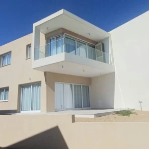 3 Bedroom House for Sale in Chlorakas, Paphos District