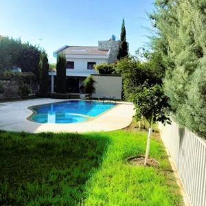 5 Bedroom House for Sale in Aradippou, Larnaca District