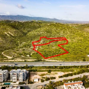 16,724m² Plot for Sale in Parekklisia, Limassol District