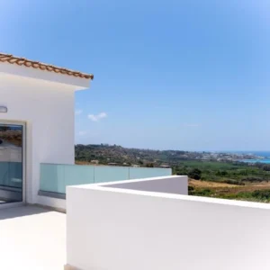 3 Bedroom House for Sale in Kissonerga, Paphos District