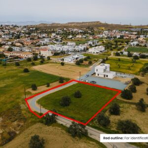 2,221m² Plot for Sale in Nicosia District