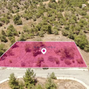 2,207m² Plot for Sale in Lythrodontas, Nicosia District