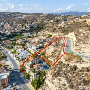 1,432m² Plot for Sale in Agios Tychonas, Limassol District