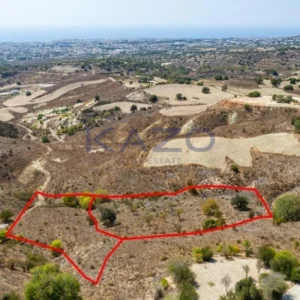 6,820m² Plot for Sale in Armou, Paphos District