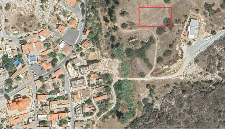 1,062m² Plot for Sale in Agios Tychonas, Limassol District