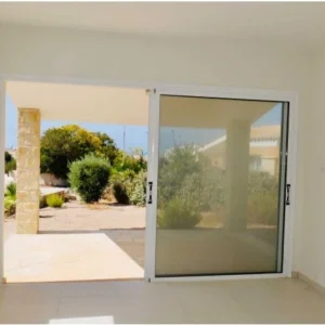 3 Bedroom House for Sale in Chlorakas, Paphos District