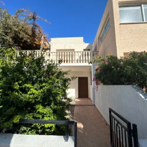 1 Bedroom House for Sale in Tombs Of the Kings, Paphos District