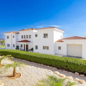 4 Bedroom House for Sale in Peyia, Paphos District