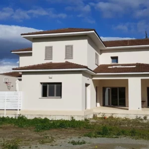 4 Bedroom House for Sale in Pyrgos Lemesou, Limassol District