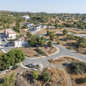 693m² Plot for Sale in Lythrodontas, Nicosia District