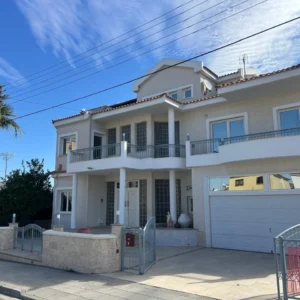 5 Bedroom House for Sale in Larnaca District