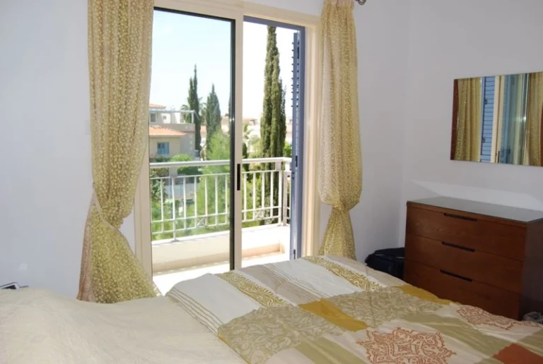 Cheap Houses and Villas for Sale Paphos up to 300000 euro