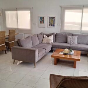 4 Bedroom House for Rent in Parekklisia, Limassol District