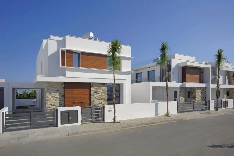 Cheap Houses and Villas for Sale Larnaca up to 700000 euro