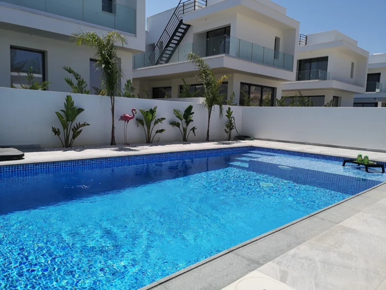 Cheap Houses and Villas for Sale Larnaca up to 700000 euro