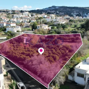 878m² Plot for Sale in Konia, Paphos District