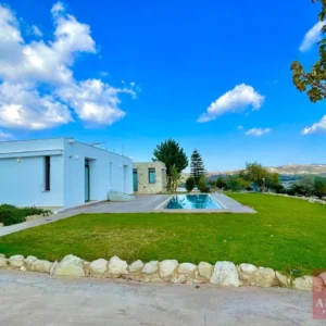 4 Bedroom House for Sale in Skarinou, Larnaca District