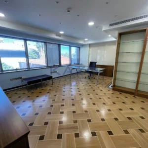 Офис 480 м² в аренду в районе Лимассола