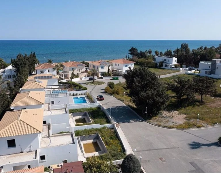 Cheap Houses and Villas for Sale Larnaca up to 1000000 euro