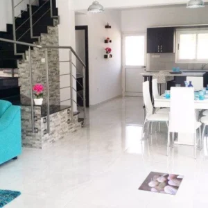 3 Bedroom House for Sale in Chlorakas, Paphos District