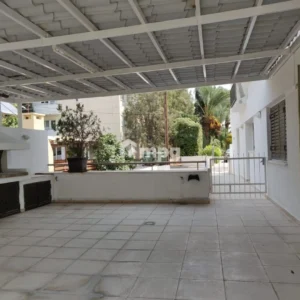 2 Bedroom Apartment for Rent in Agioi Omologites, Nicosia District