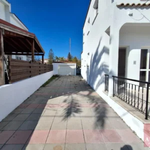 3 Bedroom House for Sale in Aradippou, Larnaca District