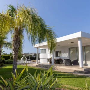 4 Bedroom House for Rent in Chlorakas, Paphos District