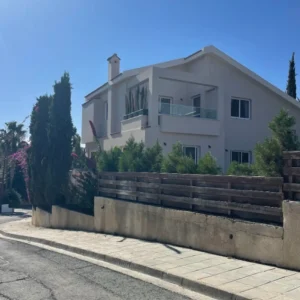 3 Bedroom House for Sale in Pyrgos Lemesou, Limassol District