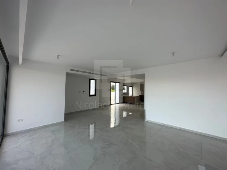 Cheap Houses and Villas for Sale Paphos up to 600000 euro