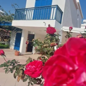 2 Bedroom House for Sale in Pervolia Larnacas