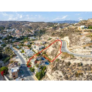 1,432m² Plot for Sale in Agios Tychonas, Limassol District