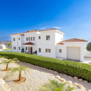 4 Bedroom House for Sale in Peyia, Paphos District