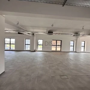 290m² Office for Rent in Limassol District