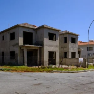 690m² Building for Sale in Episkopi Lemesou, Limassol District