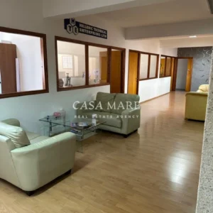 355m² Office for Rent