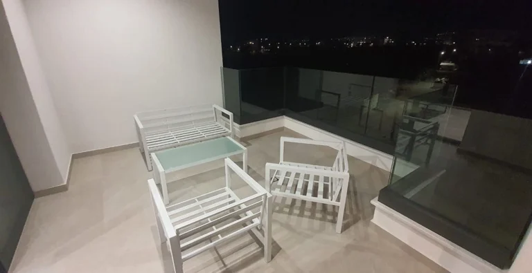 Προς Ενοικίαση