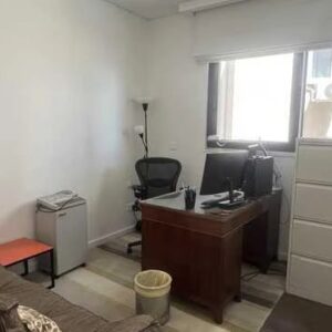Γραφείο 93m² προς ενοικίαση στη Λεμεσό – Νεάπολη
