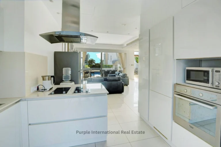 Cheap Houses and Villas for Sale Famagusta up to 1000000 euro