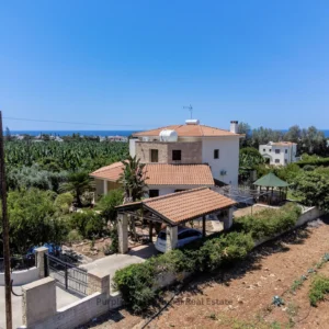3 Bedroom House for Sale in Sea Caves, Paphos District